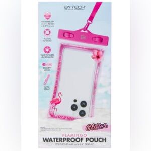 NWT Waterproof Phone Pouch With Neck Strap